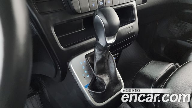 Hyundai Staria L3.5  Kinder Safety Car 11-Seater 2022 — фото 9