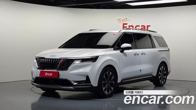 Kia Carnival (IV) Gasoline 9-Seater Signature 2023 — фото 1