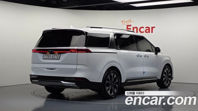 Kia Carnival (IV) Gasoline 9-Seater Signature 2023 — фото 2
