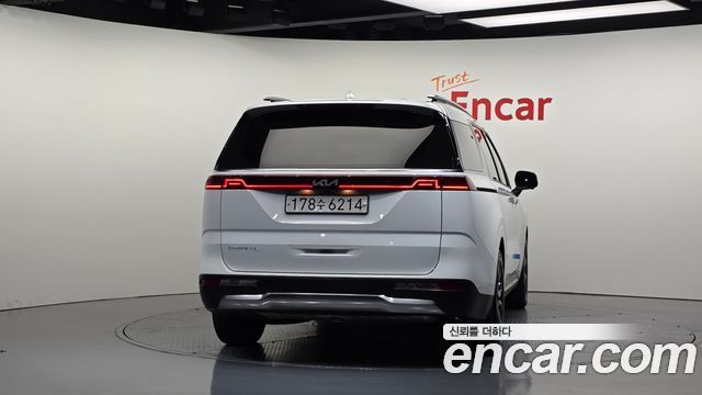 Kia Carnival (IV) Gasoline 9-Seater Signature 2023 — фото 4