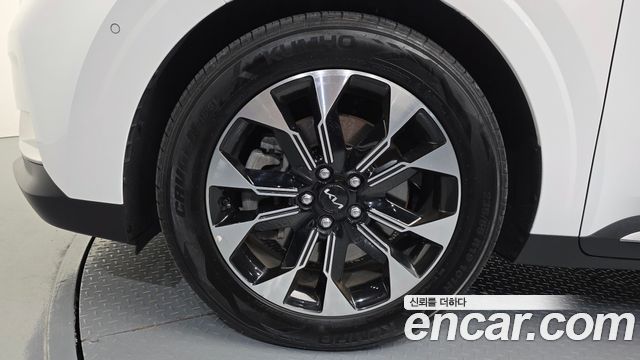 Kia Carnival (IV) Gasoline 9-Seater Signature 2023 — фото 5