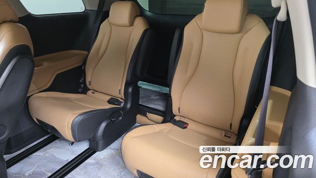 Kia Carnival (IV) Gasoline 9-Seater Signature 2023 — фото 11