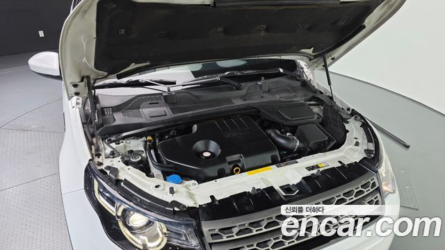 Land Rover Discovery Sport 2.0 TD4 SE 2017 — фото 6