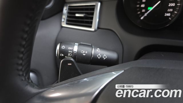Land Rover Discovery Sport 2.0 TD4 SE 2017 — фото 21
