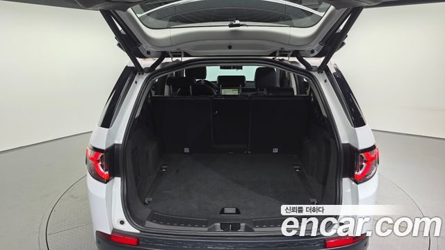 Land Rover Discovery Sport 2.0 TD4 SE 2017 — фото 24