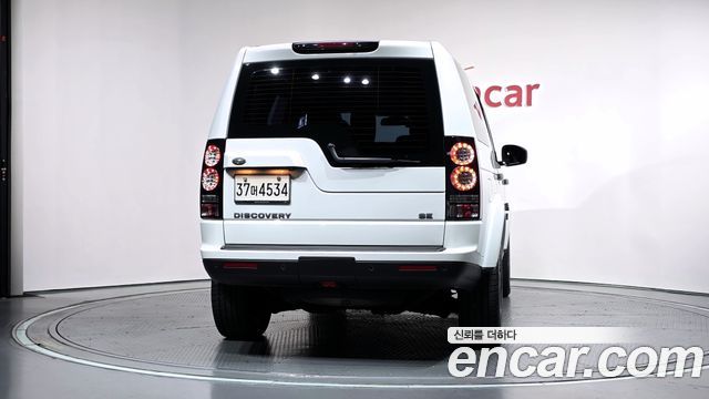 Land Rover Discovery 4 3.0 SDV6 SE 2014 — фото 4