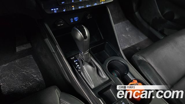 Hyundai Tucson Diesel 2.0 2WD Premium 2019 — фото 9