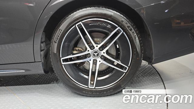 Mercedes-Benz E-Class (W214) E300 4MATIC AMG Line 2024 — фото 21