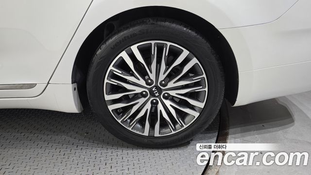 Kia K7 Premier 2.5 GDI Noblesse 2020 — фото 21