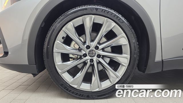 Toyota Crown Crossover 2.5 4WD Hybrid 2025 — фото 5