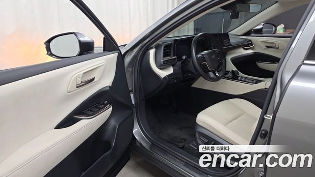 Toyota Crown Crossover 2.5 4WD Hybrid 2025 — фото 10