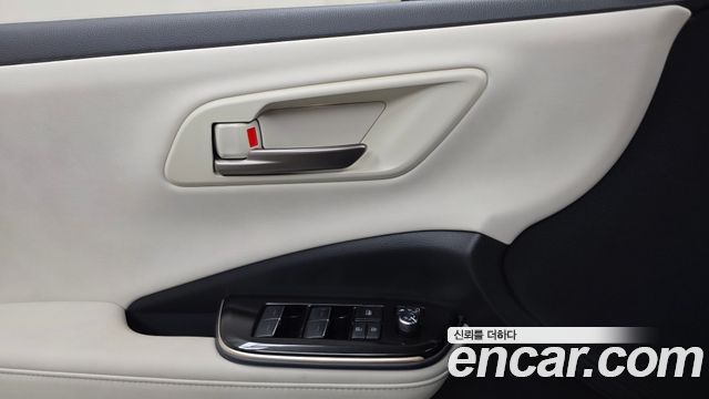 Toyota Crown Crossover 2.5 4WD Hybrid 2025 — фото 32