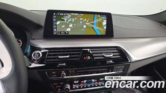 BMW 5 Series (G30) 520d xDrive M Sport Package Plus 2018 — фото 12