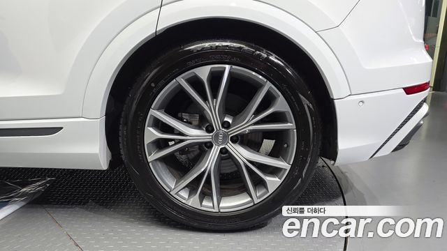 Audi Q8 (4M) 50 TDI Quattro Premium 2021 — фото 5