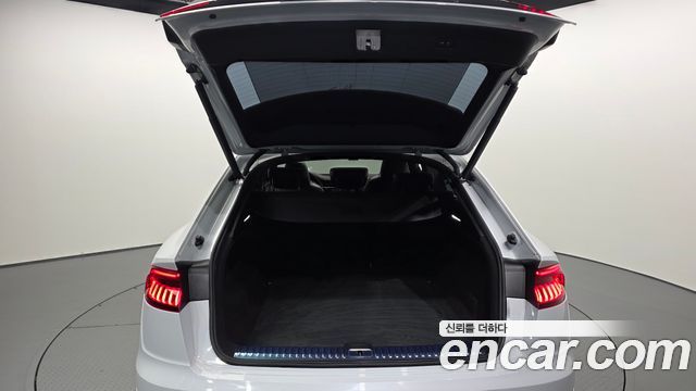 Audi Q8 (4M) 50 TDI Quattro Premium 2021 — фото 20