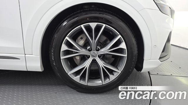 Audi Q8 (4M) 50 TDI Quattro Premium 2021 — фото 21