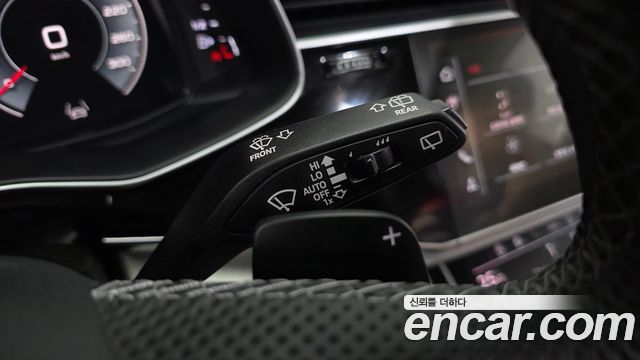 Audi Q8 (4M) 50 TDI Quattro Premium 2021 — фото 33