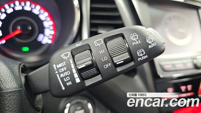 KG Mobility (SsangYong) Tivoli LX 4WD 2017 — фото 27