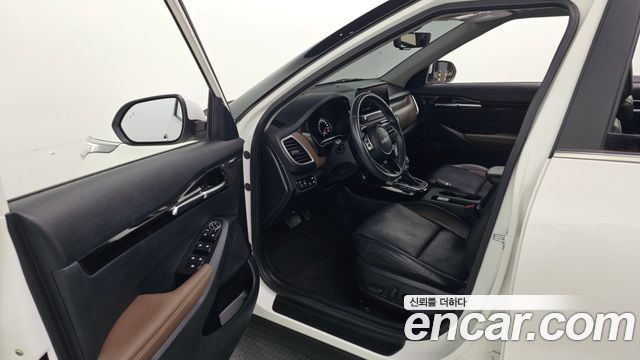 Kia Seltos Gasoline 1.6 Turbo 2WD Signature 2023 — фото 10