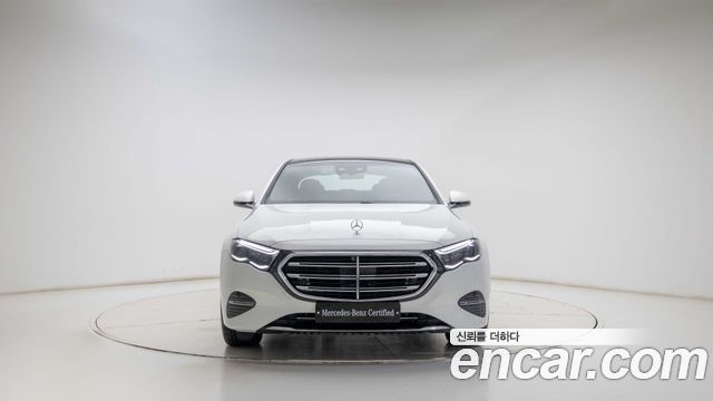 Mercedes-Benz E-Class (W214) E300 4MATIC Exclusive 2026 — фото 3