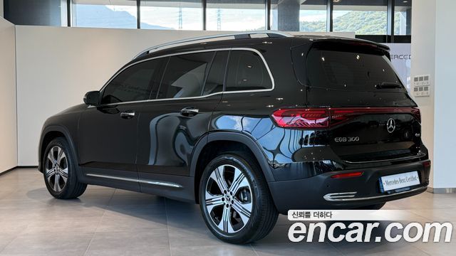 Mercedes-Benz EQB (X243) EQB300 4MATIC Progressive 2026 — фото 3