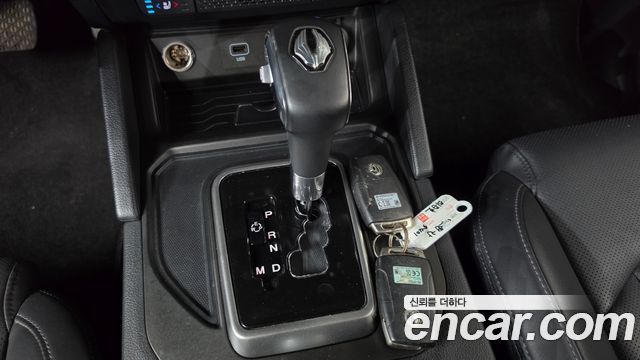 KG Mobility (SsangYong) Rexton Sports Khan Diesel 2.2 4WD Professional X (5-Link) 2019 — фото 9