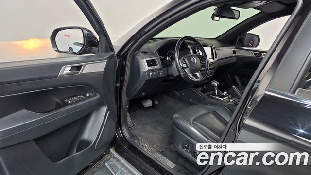 KG Mobility (SsangYong) Rexton Sports Khan Diesel 2.2 4WD Professional X (5-Link) 2019 — фото 10