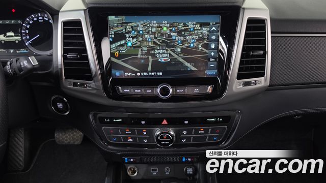 KG Mobility (SsangYong) Rexton Sports Khan Diesel 2.2 4WD Professional X (5-Link) 2019 — фото 13