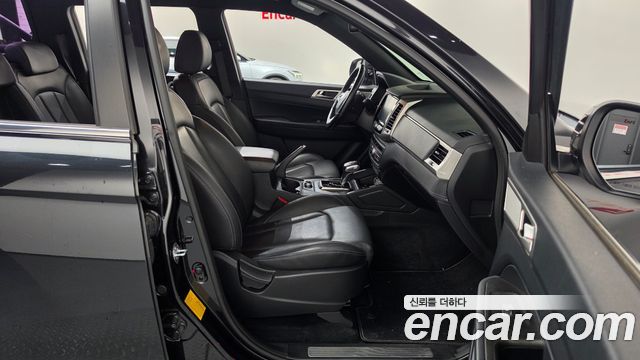 KG Mobility (SsangYong) Rexton Sports Khan Diesel 2.2 4WD Professional X (5-Link) 2019 — фото 26