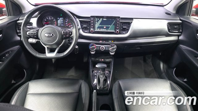 Kia Stonic 1.4 Deluxe 2019 — фото 7