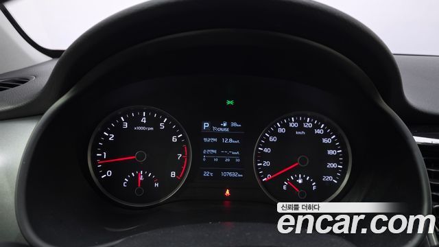 Kia Stonic 1.4 Deluxe 2019 — фото 8
