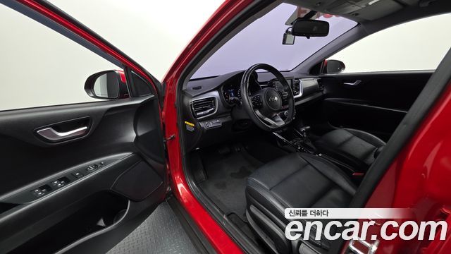 Kia Stonic 1.4 Deluxe 2019 — фото 10
