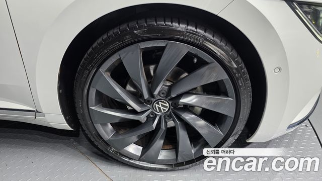 Volkswagen Arteon 2.0 TDI Presige 4Motion 2022 — фото 5