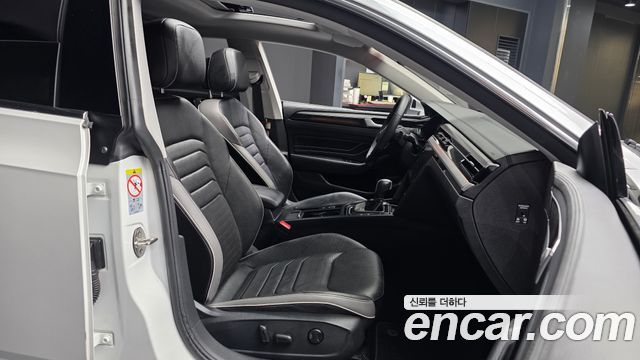 Volkswagen Arteon 2.0 TDI Presige 4Motion 2022 — фото 11