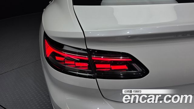 Volkswagen Arteon 2.0 TDI Presige 4Motion 2022 — фото 23