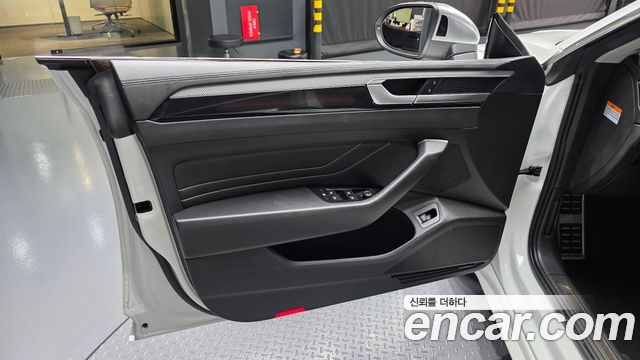 Volkswagen Arteon 2.0 TDI Presige 4Motion 2022 — фото 24