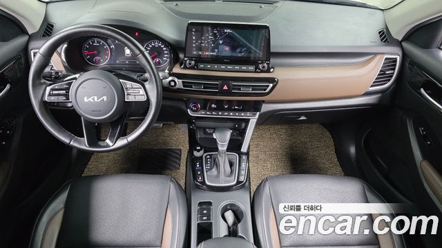 Kia Seltos Gasoline 1.6 Turbo 4WD Signature 2023 — фото 7