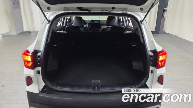 Kia Seltos Gasoline 1.6 Turbo 4WD Signature 2023 — фото 16