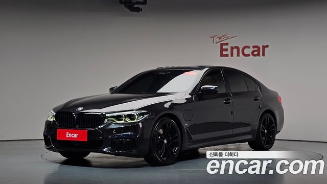 BMW 5 Series (G30) 530e M Sport 2020 — фото 11