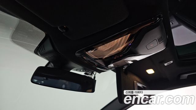 BMW 5 Series (G30) 530e M Sport 2020 — фото 22