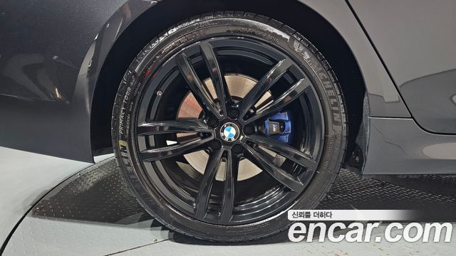 BMW 5 Series (G30) 530e M Sport 2020 — фото 27