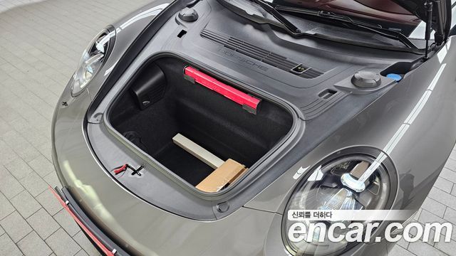 Porsche 911 Carrera 4 GTS Cabriolet 991 2018 — фото 6