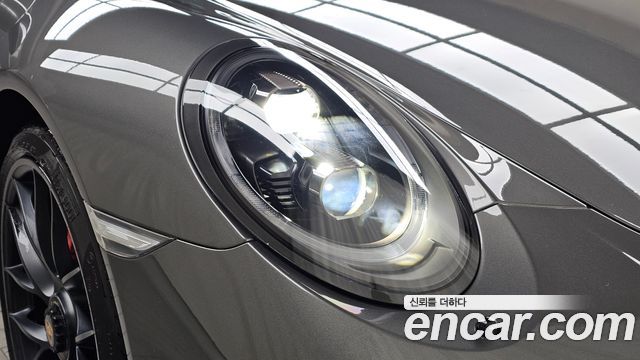 Porsche 911 Carrera 4 GTS Cabriolet 991 2018 — фото 22