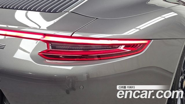 Porsche 911 Carrera 4 GTS Cabriolet 991 2018 — фото 23