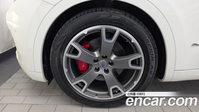 Maserati Levante 3.0 AWD GranSport 2018 — фото 5