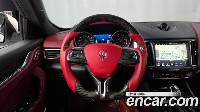 Maserati Levante 3.0 AWD GranSport 2018 — фото 13