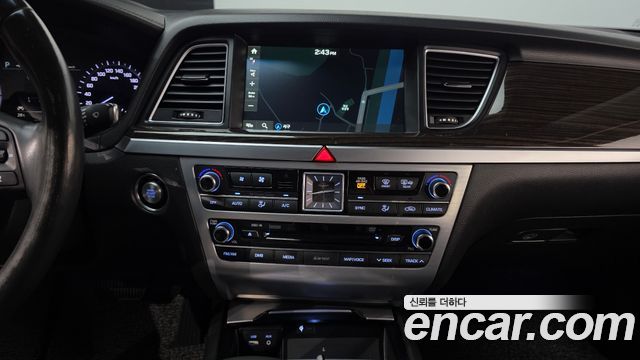 Genesis G80 3.8 GDI AWD Prestige 2017 — фото 16