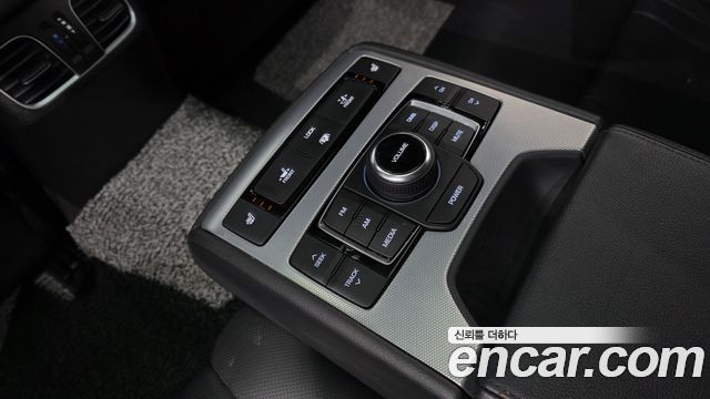Genesis G80 3.8 GDI AWD Prestige 2017 — фото 19