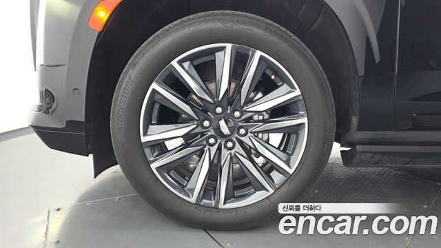 Cadillac Escalade (V) 6.2 ESV ESV Sports Platinum 2021 — фото 5