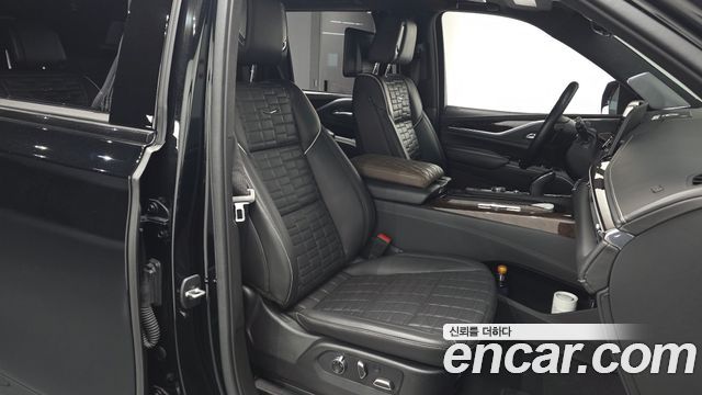 Cadillac Escalade (V) 6.2 ESV ESV Sports Platinum 2021 — фото 11